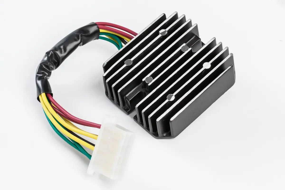 Regulator / Rectifier - 27-10105 1