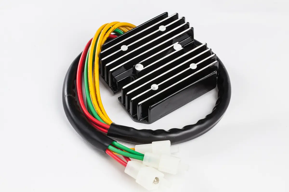 Regulator / Rectifier - 27-10118 1