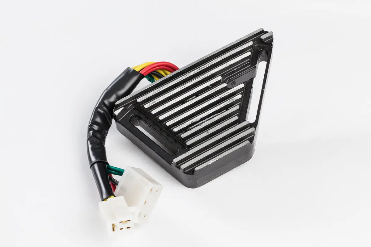 Regulator / Rectifier - 27-10114 1