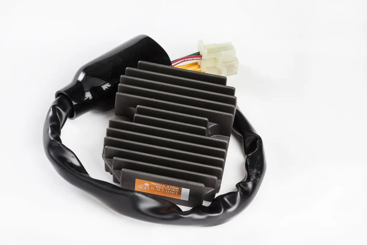Regulator / Rectifier - 27-10127 1