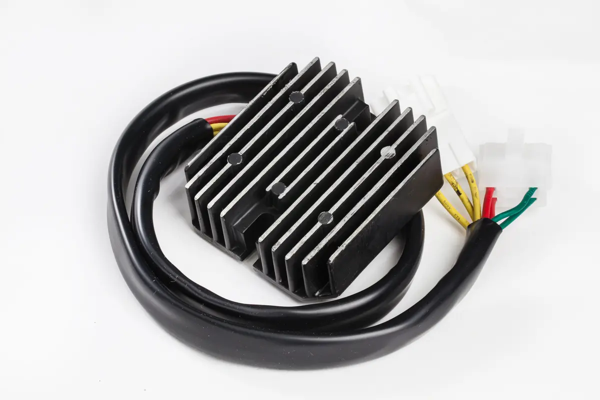 Regulator / Rectifier - 27-10120 1
