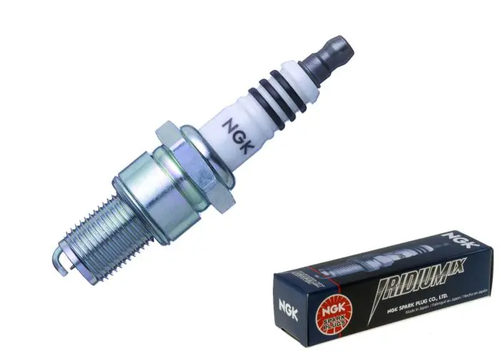 Ngk 3520 Br8ecmix Iridium Ix Spark Plug - 3520 1