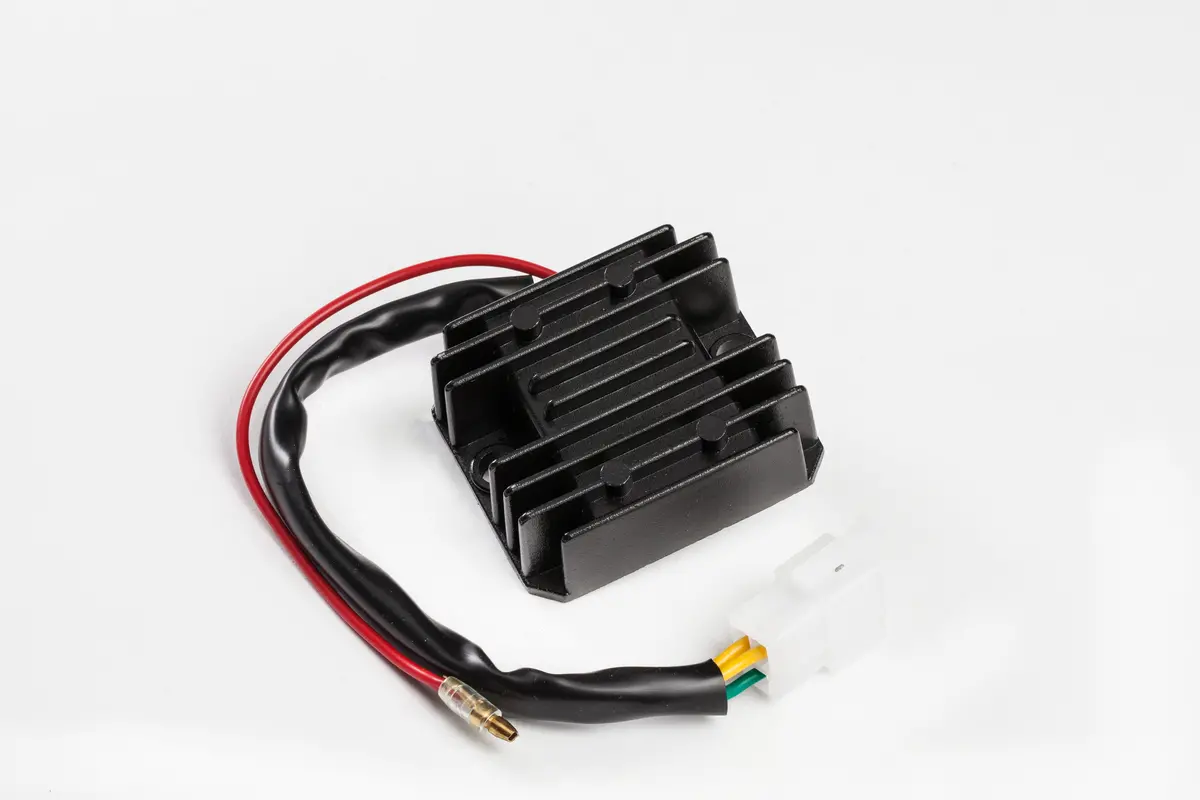 Regulator / Rectifier - 27-10304 1
