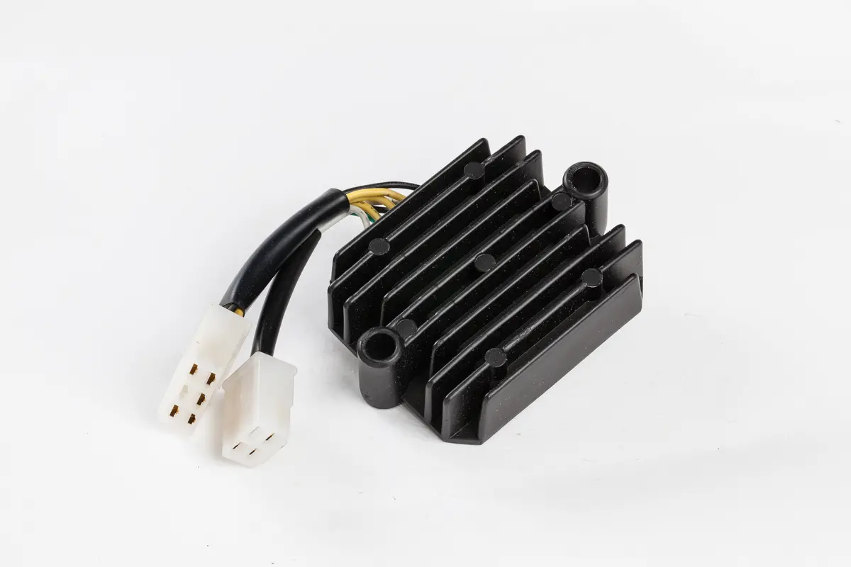 Regulator / Rectifier - 27-10113 1
