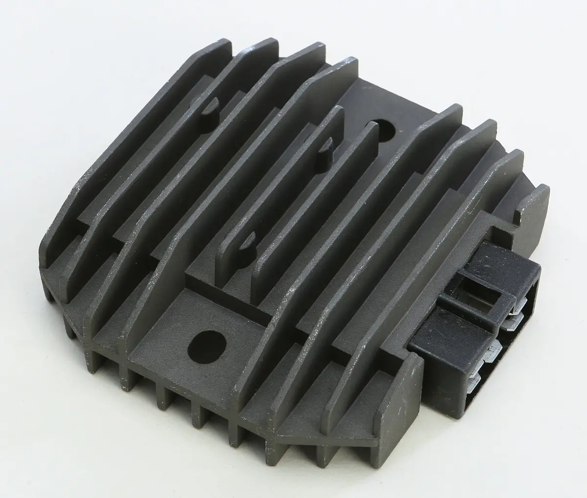 Regulator / Rectifier - 27-10418 1